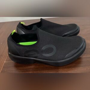 Oofos Oomg Eezee Low Sneaker Casual Recovery Black Comfort Slip On Men’s Size 11